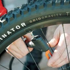 Pompe à Pied Airkompressor 10.0 9 Pompe à Pied Airkompressor 10.0 -Vélos Équip Magasin 4002556971021 SKS Airkompressor 10 0 Standpumpe 5