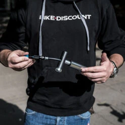 Crankbrothers Pompe Manuelle Klic HV Avec Manomètre -Vélos Équip Magasin CrankBrothers Klic HV Gauge 16115CB 01