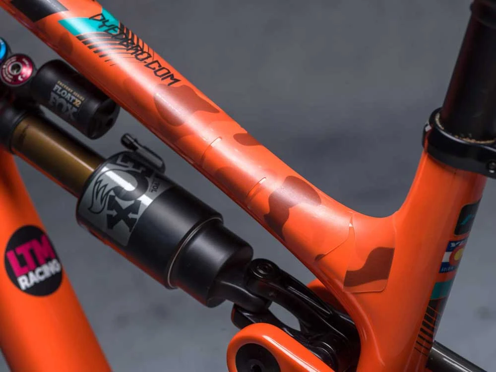 Dyedbro Kit De Protection De Cadre Camo 3 Dyedbro Kit De Protection De Cadre Camo – Image 3