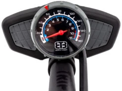 Triple Eight Pompe à Pied HQP -Vélos Équip Magasin TRIPLE EIGHT HQP Standpumpe 6628 c