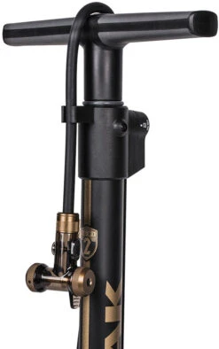 Topeak Pompe à Pied JoeBlow Tubi 2Stage -Vélos Équip Magasin Topeak Joeblow TM Tubi 2Stage TJB T2STG 3