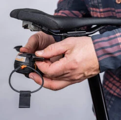 Système Ferroviaire -Vélos Équip Magasin kommit Zugsystem KM V1 4YEUDpvVEddPUb